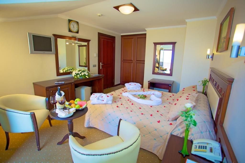 Anzer Beach Hotel Kumburgaz Szoba fotó